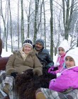 Elżbieta Balaban z Londynu ze swoją rodzinką na kuligu w Białym Dunajcu