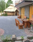 Szałas przed domem na biesiady, grillowanie i ogniska